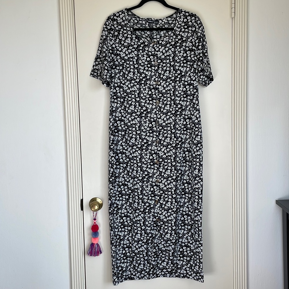 NEW! Floral Midi Dress